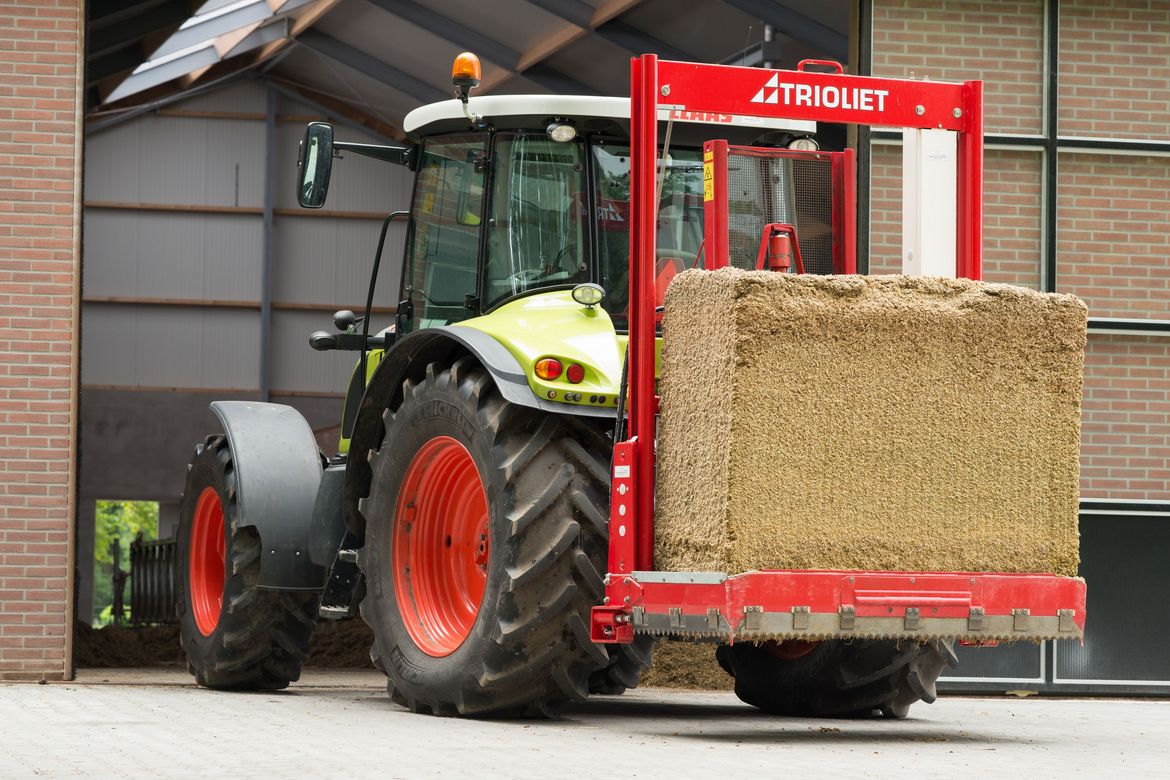 Le-désileuse-Turbobuster-est-un-équipement-d'alimentation-pour-les-éleveurs-de-bovins