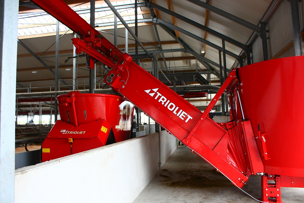 A-vendre-stockage-des-fourrages-pour-système-d’alimentation-automatique